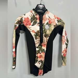 Rip Curl 1mm g-bomb wetsuit. Size Small